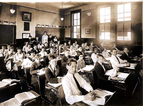 Thomas Jefferson Grade School (abt. 1922)